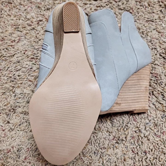 Grey wedge booties - Picture 2 of 2